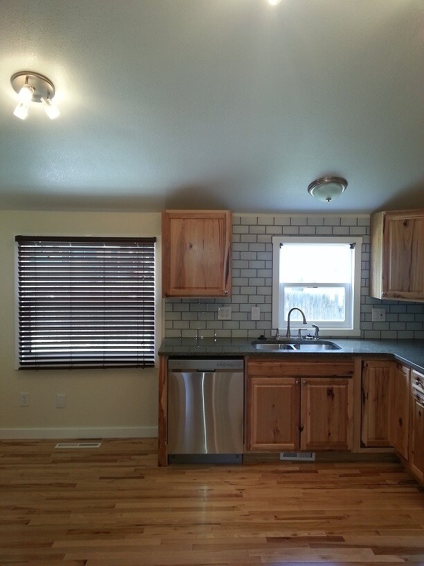 Building Photo - 3005 Marshall Ash Dr
