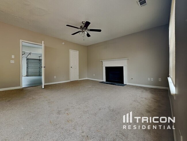 Building Photo - 125 Caney Creek Pkwy