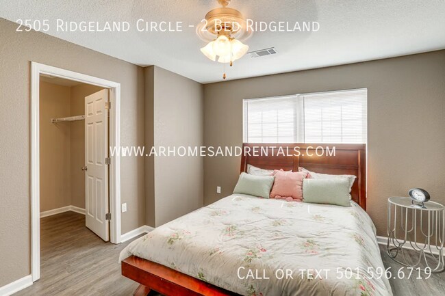 Building Photo - 2505 Ridgeland Cir