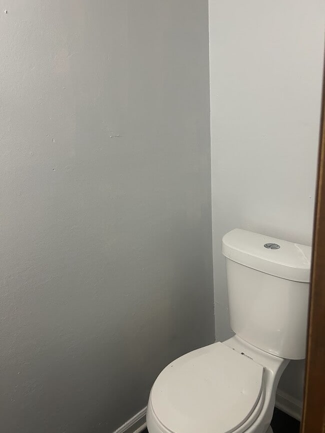 Building Photo - 6354 Shannon Pkwy