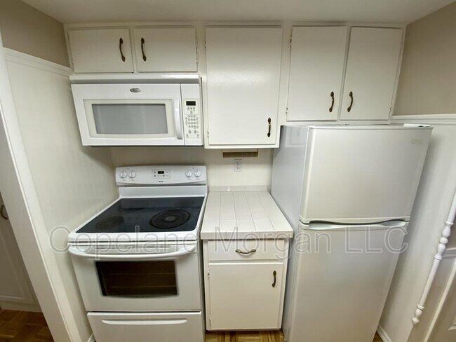 Building Photo - 8221 12th Way N