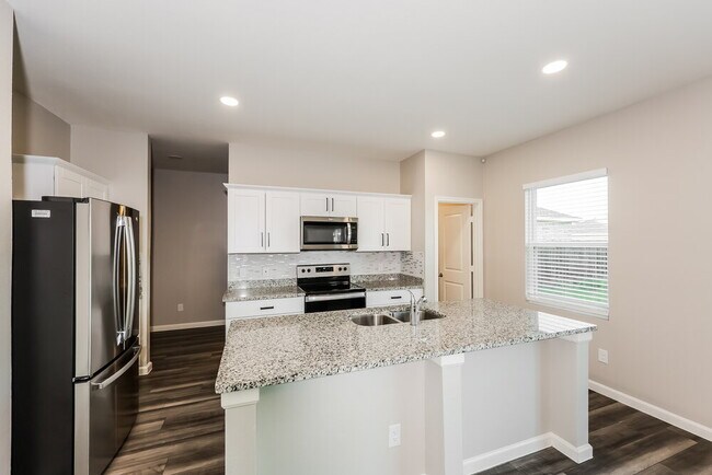 Building Photo - 10313 Castle Lyons Ln