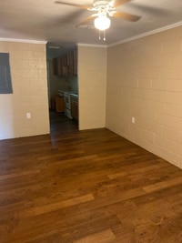 Building Photo - 111 Shelby Ln
