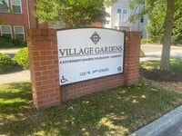 Building Photo - 1225 W 39th St