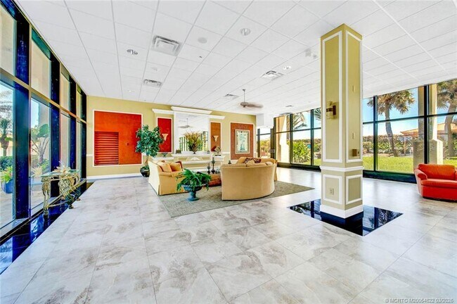 Building Photo - 10410 S Ocean Dr