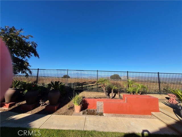 Building Photo - 7650 Summer Day Dr