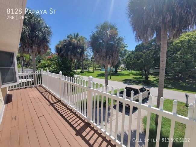Building Photo - Spacious Port Richey Home