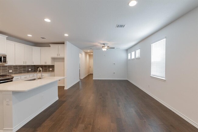 Building Photo - 5302 Mulberry Grove Ln