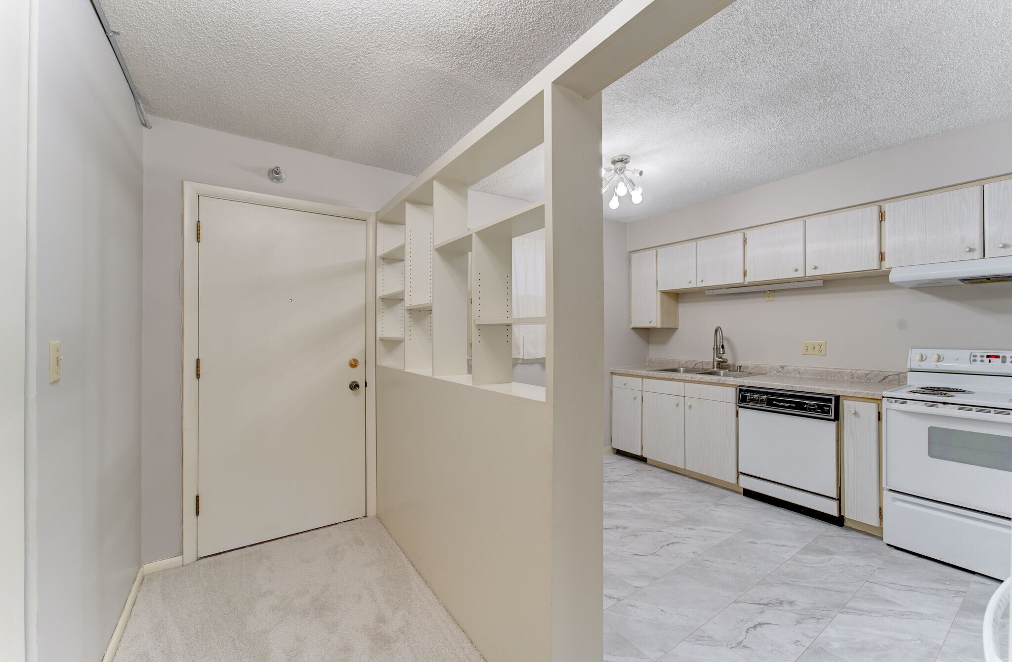 Building Photo - 410 6th Ave SW