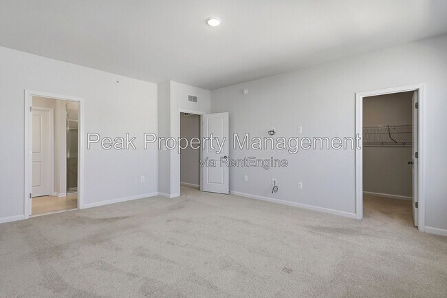 Building Photo - 9256 Magellan Pkwy