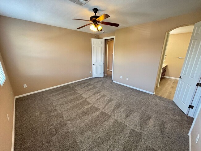 Building Photo - Stunning 4-Bedroom Two-Story Home w/ Loft, and community amenities located in Providence Community!