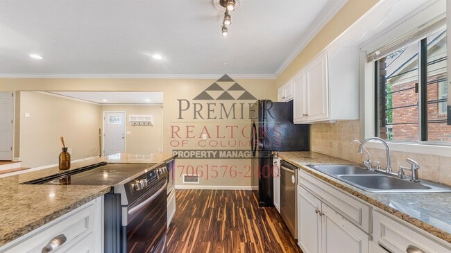 Building Photo - 3853 Rockdale Dr