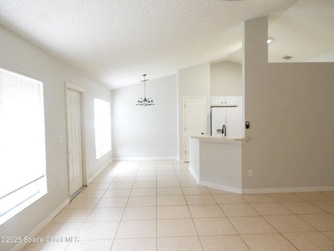Building Photo - 450 Santa Martia St SW