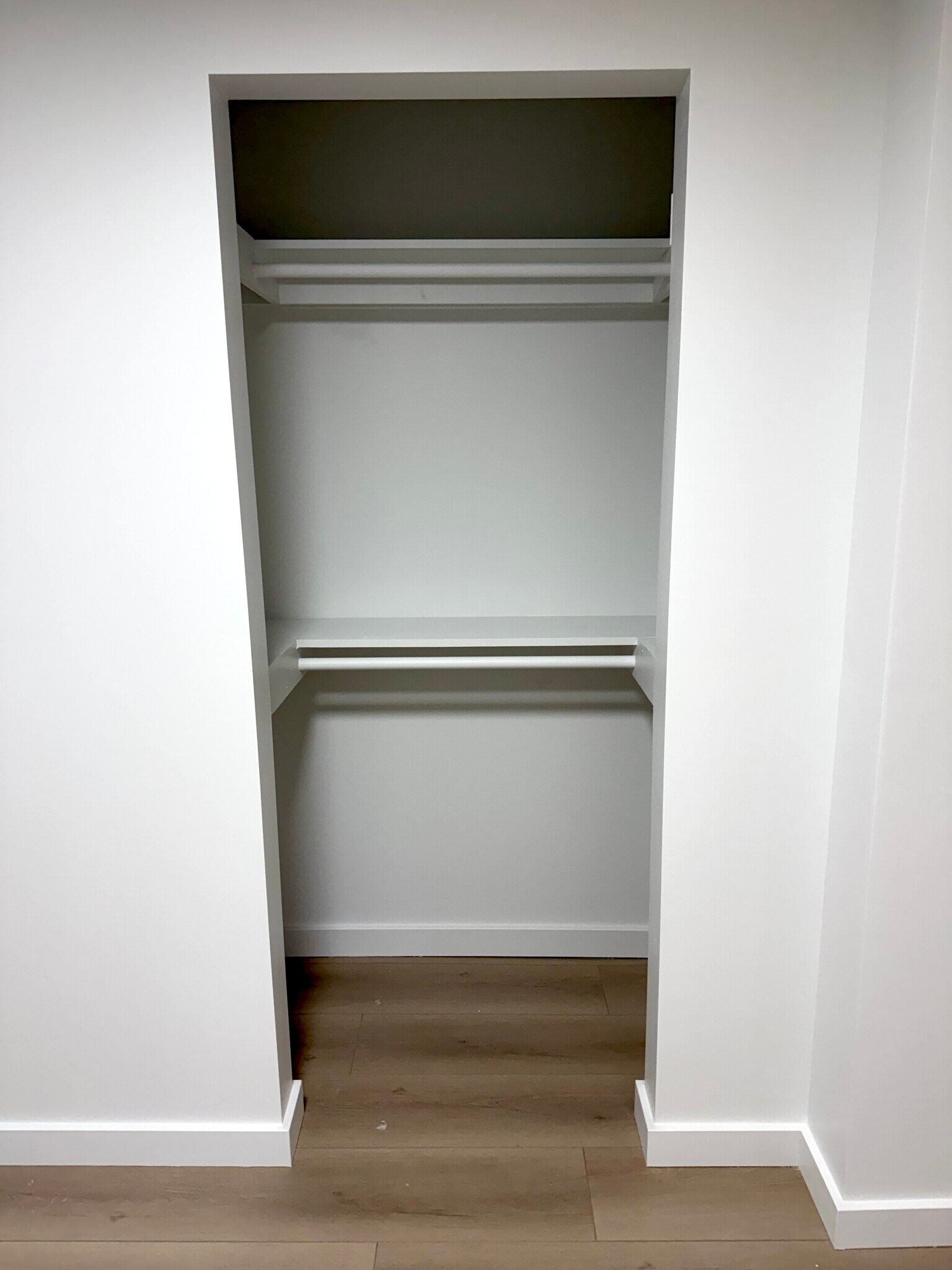 Building Photo - 418 Oak St