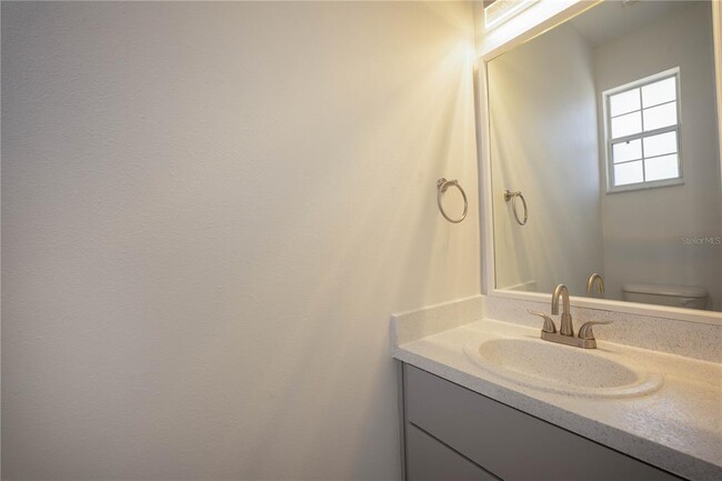 Building Photo - 1241 S Beach Cir