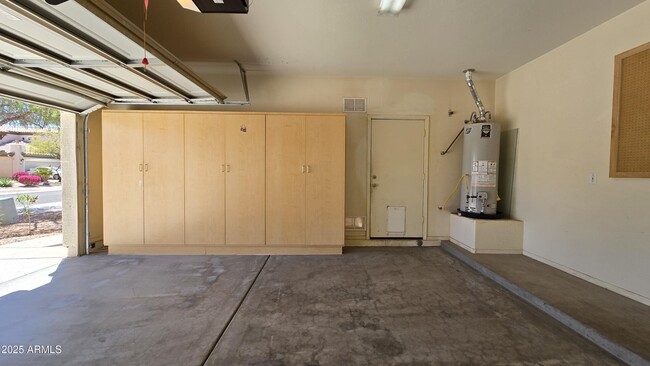 Building Photo - 16176 W Desert Mirage Dr