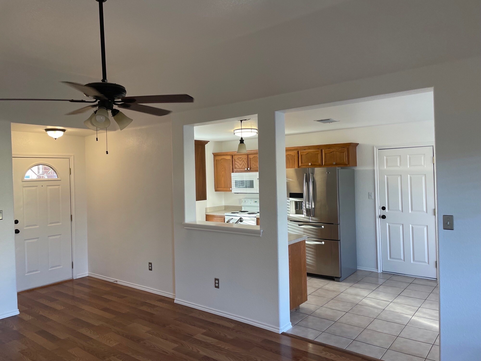 Building Photo - 2404 Thomas St