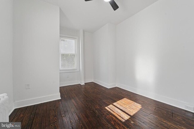 Building Photo - 127 W Albanus St