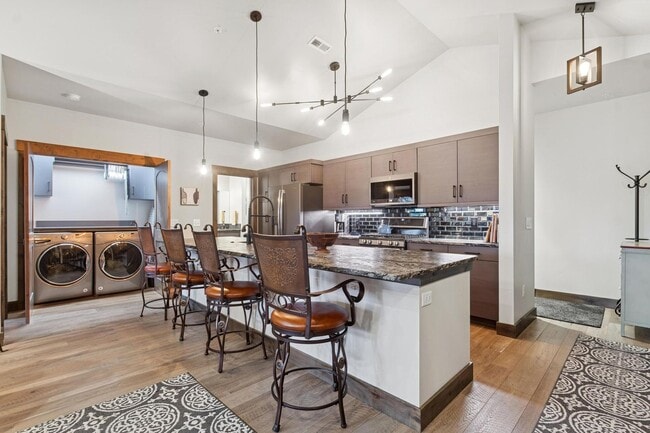 Building Photo - Delightful Monterra 2 Bed 2 Bath Condo with Views of Glacier Park