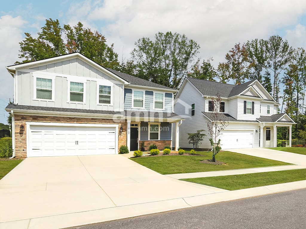 Building Photo - 1525 Pressley Ln