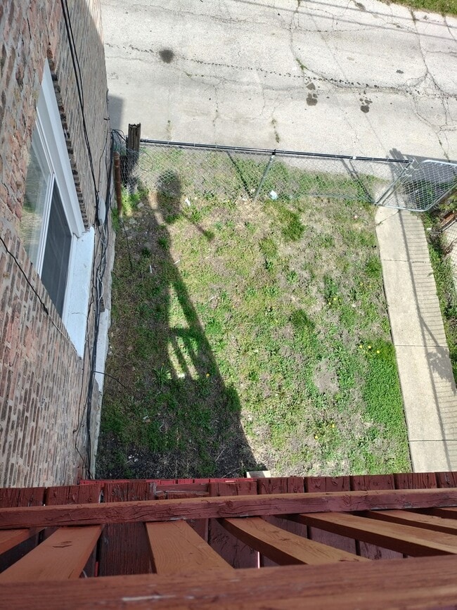 Building Photo - 1413 W 66th St