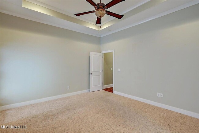 Building Photo - 132 Hartfield Dr