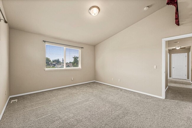 Building Photo - Spacious Corner Lot Home Near JBLM | 4 Bed...