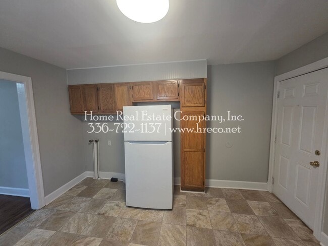 Building Photo - 1209 E. Third Street