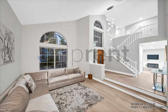 Building Photo - 23693 Cadenza Dr