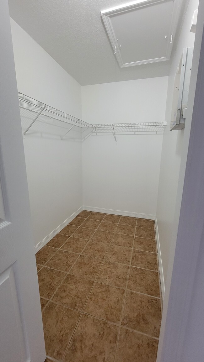 Master Bedroom walk-in closet - 1261 SE 28th Ct