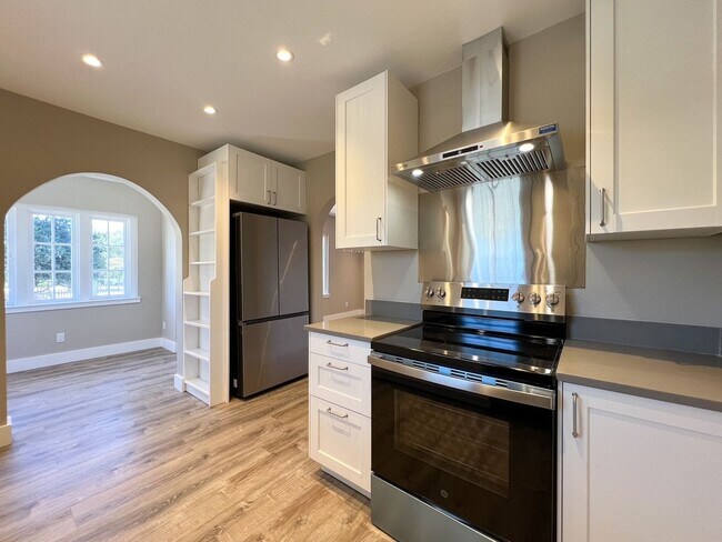 Building Photo - 1567 Silverado Trail