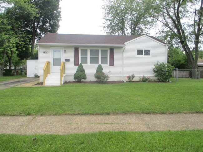Building Photo - 1738 Ballentine St