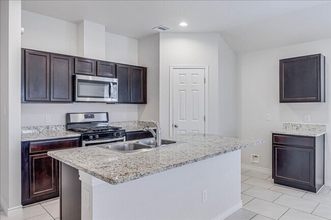 Building Photo - 3913 Jayden Dr