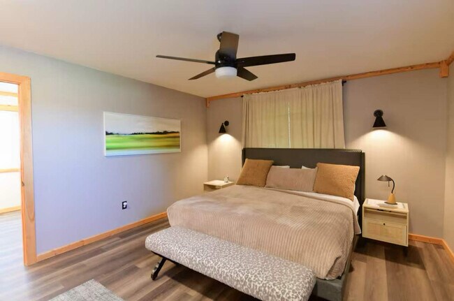 Building Photo - S3925 County Hwy BD