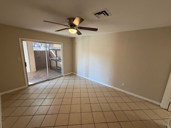 Building Photo - 4820 N 89th Ave