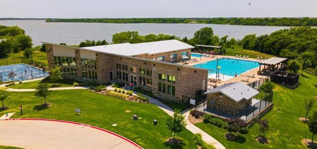 Building Photo - 1228 Villalonga Dr