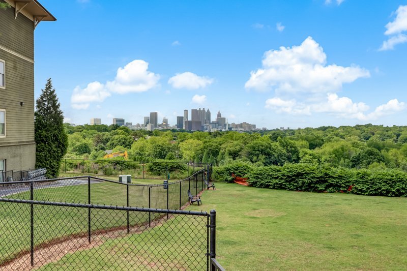 Building Photo - 1195 Milton Terrace SE