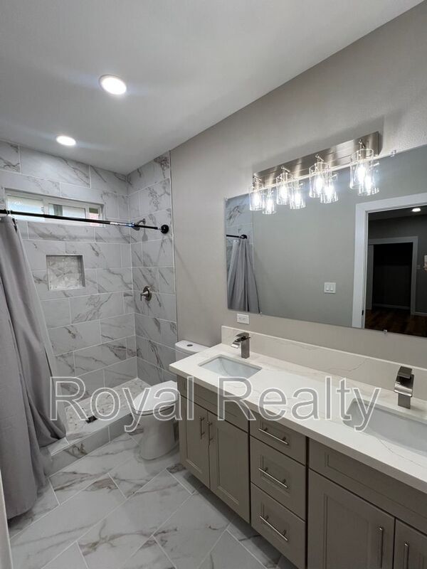 Building Photo - 1450 Ke’eaumoku St