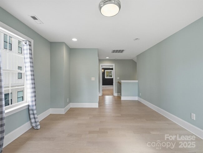 Building Photo - 1511 Landis Ave