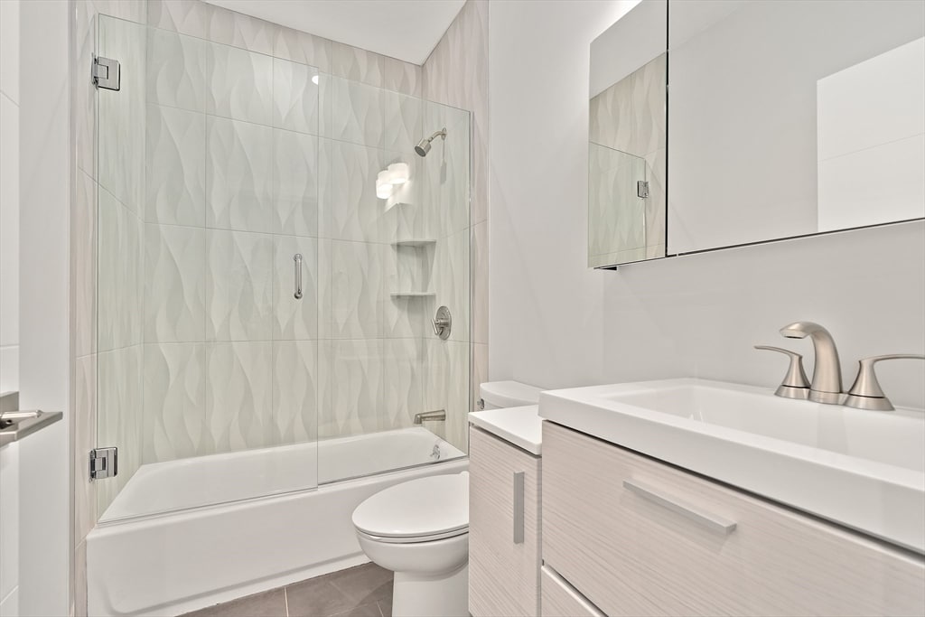 Building Photo - 9 Lithgow St
