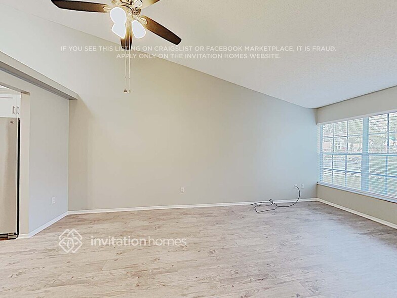 Building Photo - 1006 Henson Ct