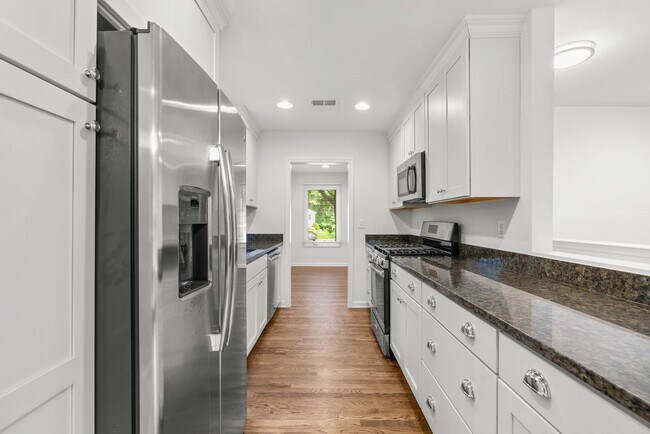 Building Photo - 3BR/4BA - Silver Spring Rambler on Quiet Cul-de-Sac Near Sligo Creek Park