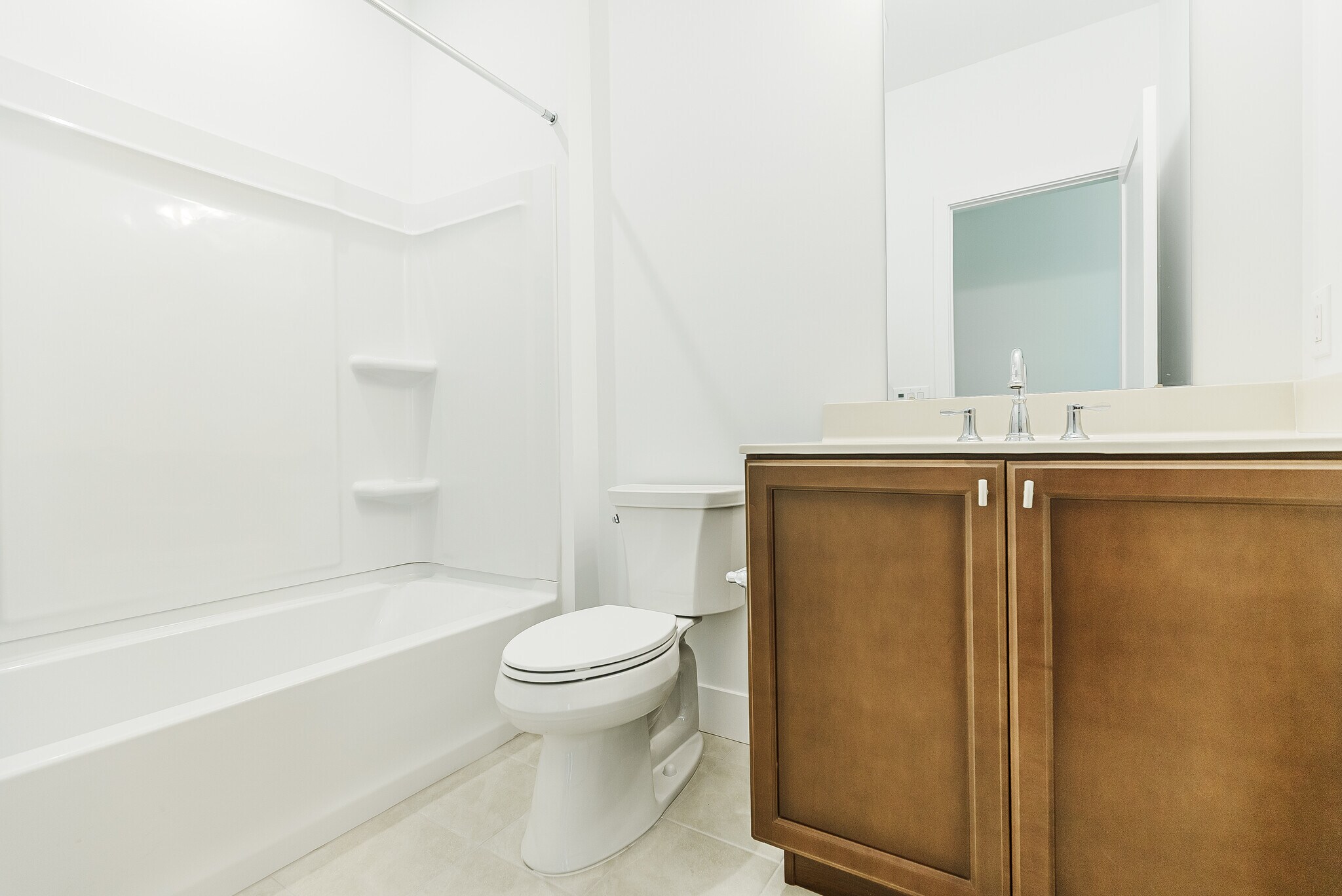 Guest + Bedroom 2 Full Bath - 7104 Donatello Dr