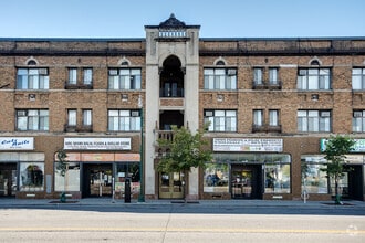 Building Photo - Lakesbury Apartments | Leasing Studio, Alc...