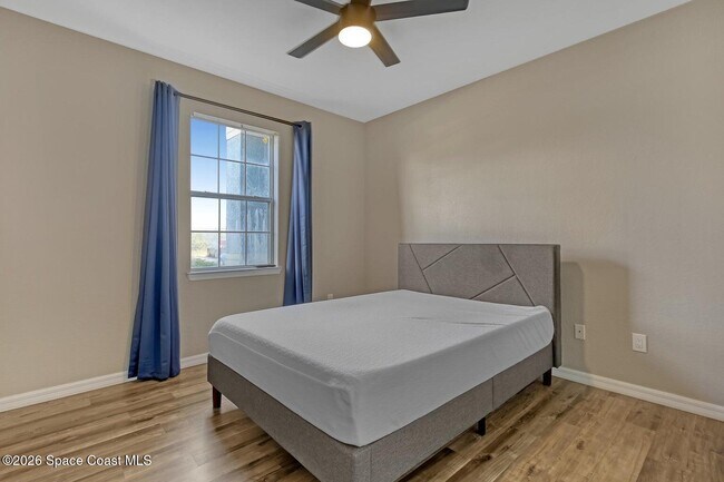 Building Photo - 1747 Sophias Dr
