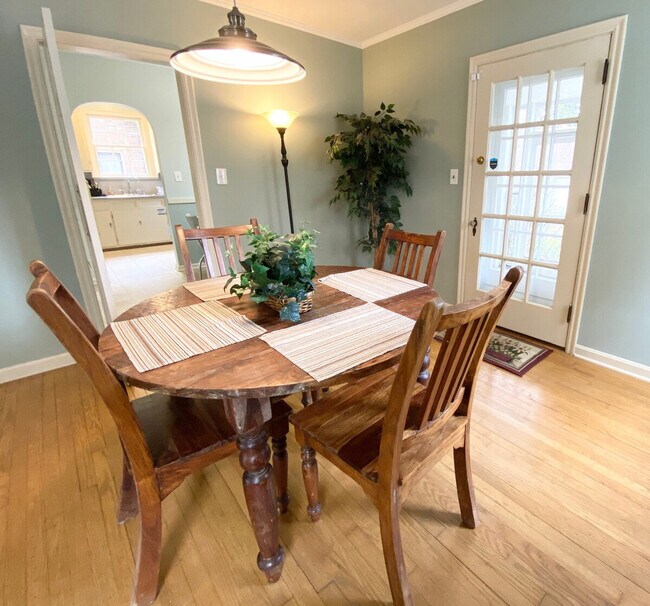 Building Photo - 16225 Glynn Rd