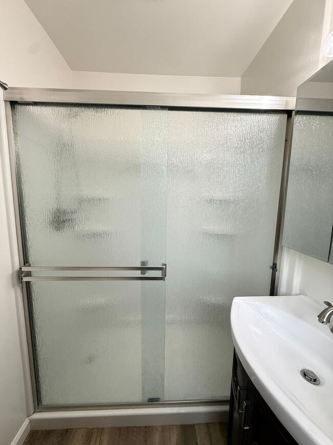 Building Photo - Orcutt Single Story Updated Home is Pet Fr...