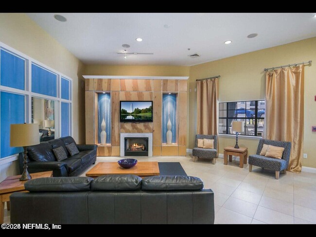 Building Photo - 700 Boardwalk Dr