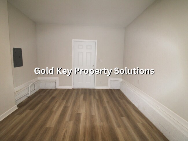 Building Photo - MUNCIE Updated 3 BR 1 BA House with Central Air and Upgraded Appliances (SECTION 8 APPROVED)