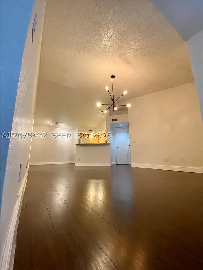 Building Photo - 13090 Vista Isles Dr